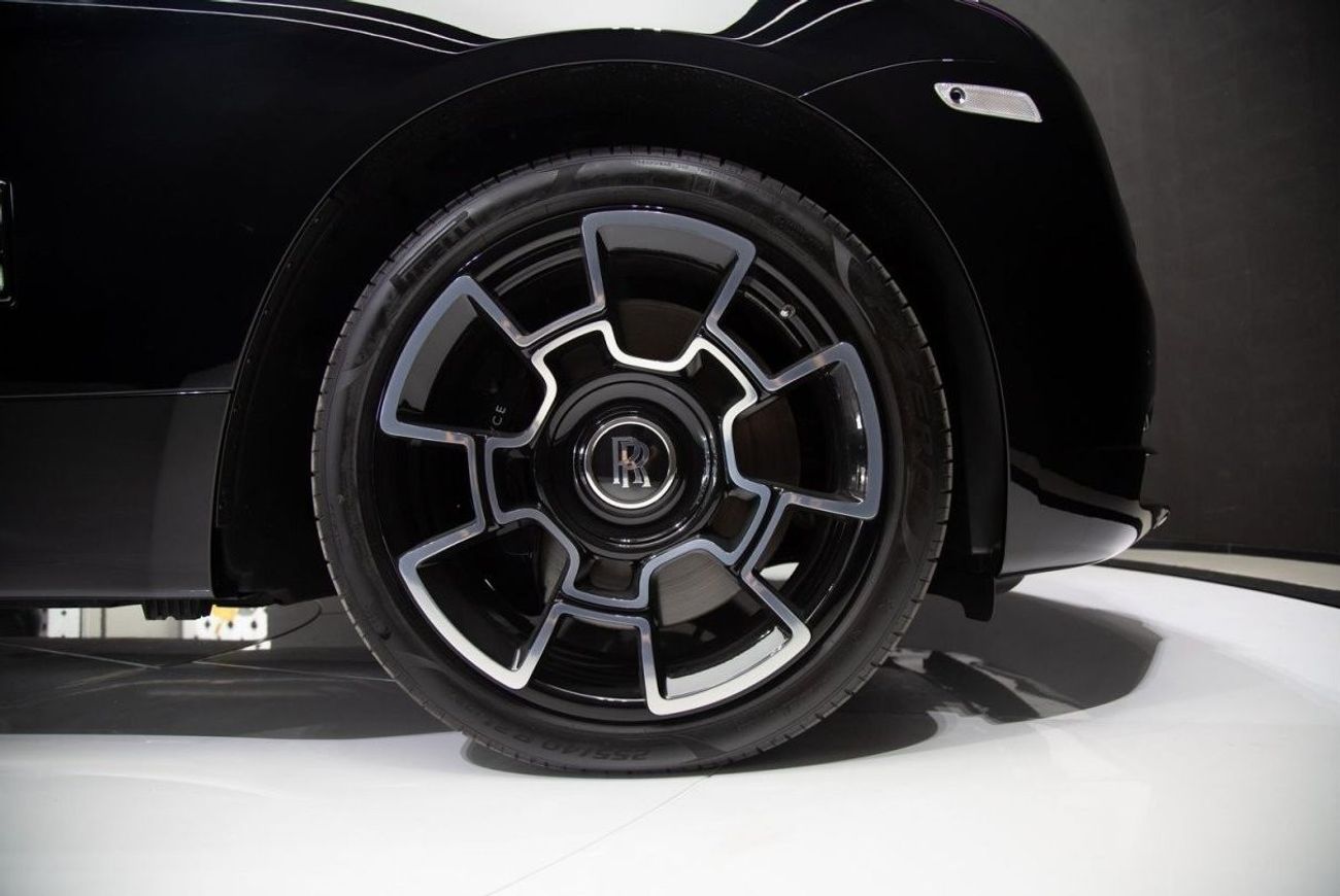 رولز رويس واريث بلاك بادج