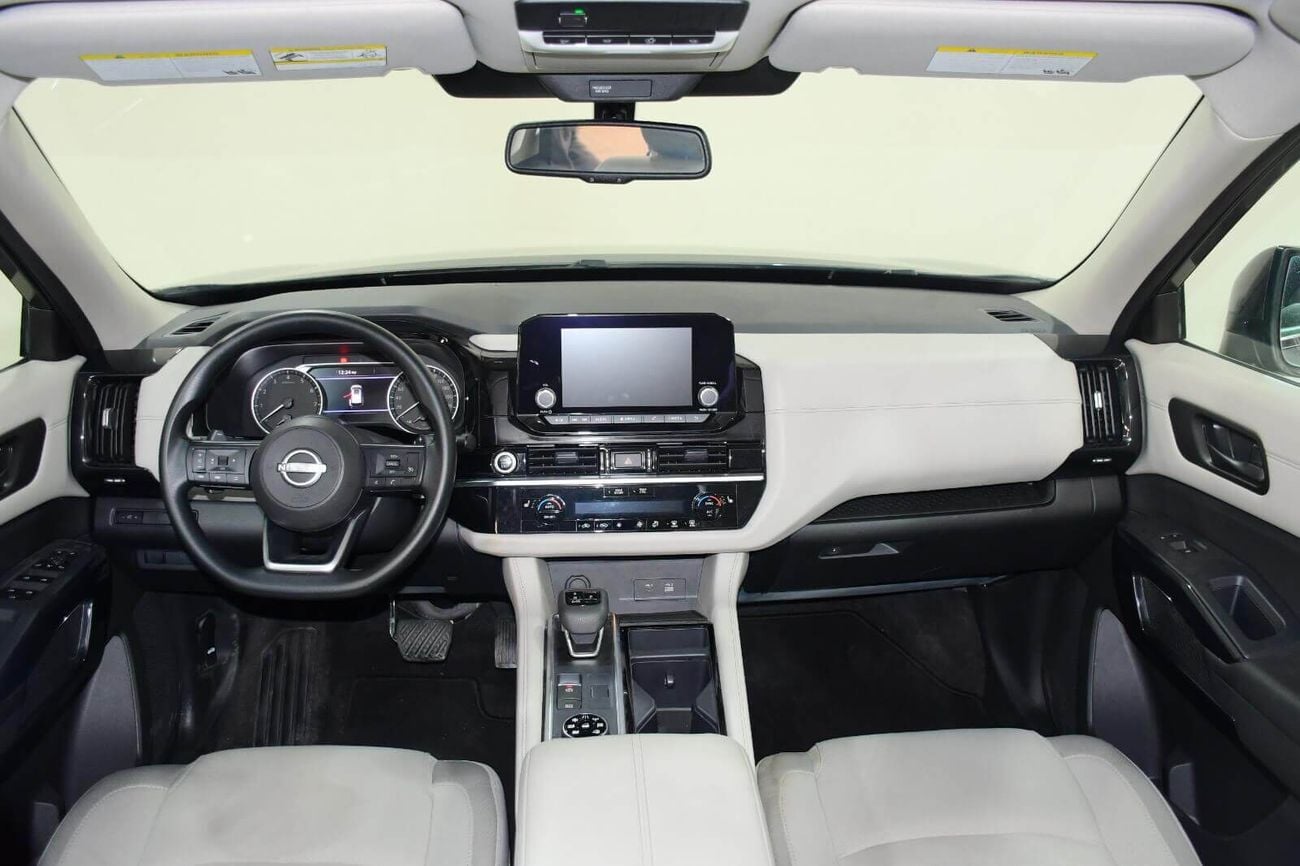 Nissan Pathfinder SL 2.0