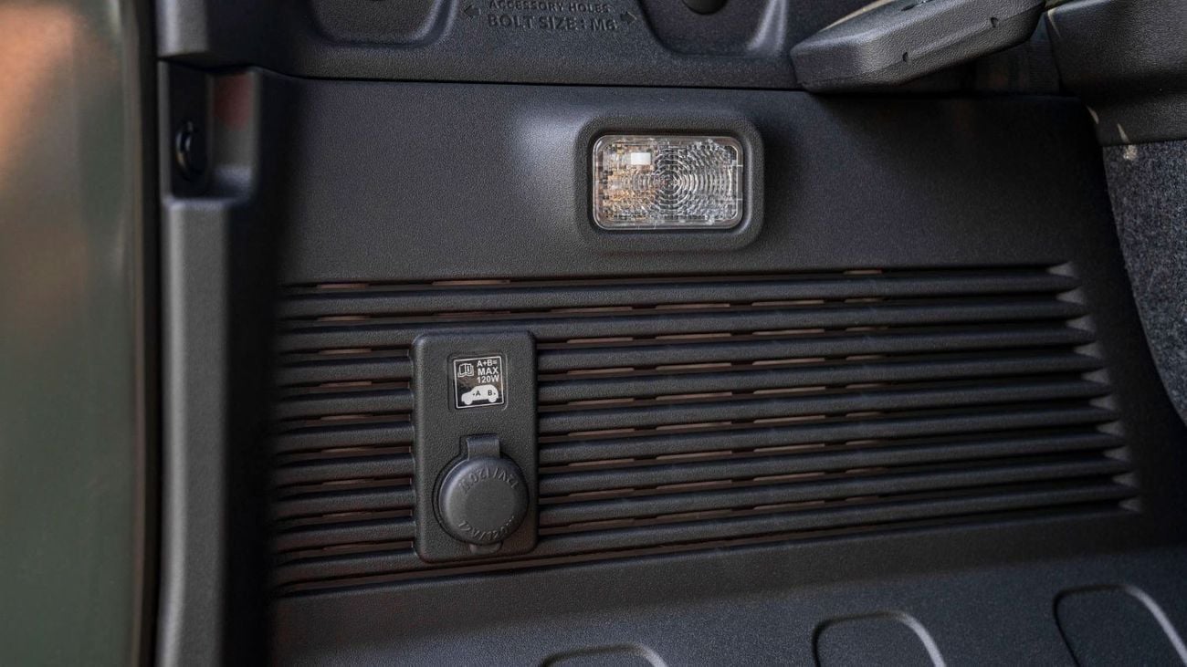 Suzuki Jimny GLX     MT 1.5