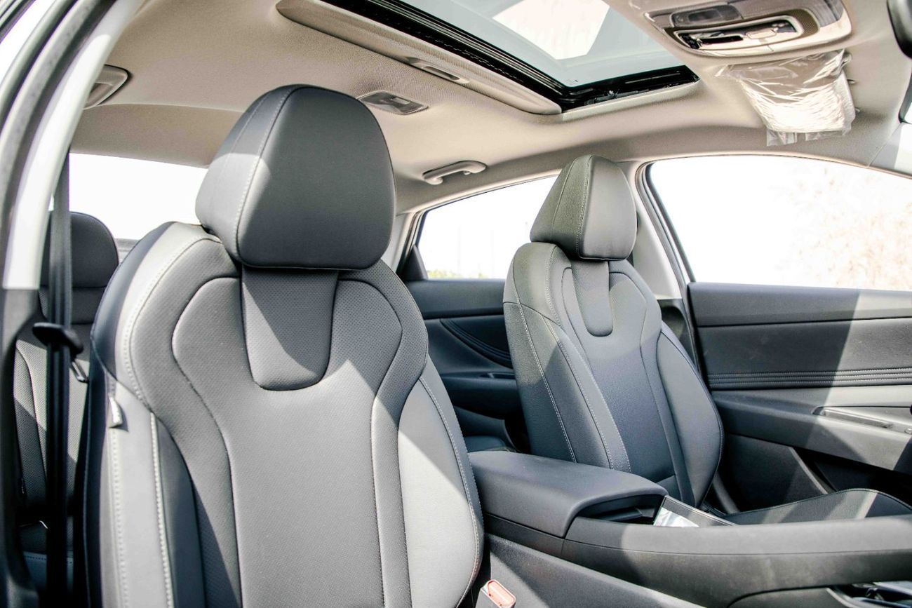 هيونداي إلانترا 2025 Hyundai Elantra GLX Elite 1.5L - White Inside Black | Export Only