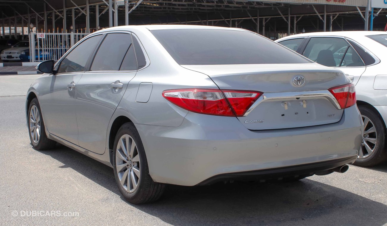 Toyota Camry XLE    import japan