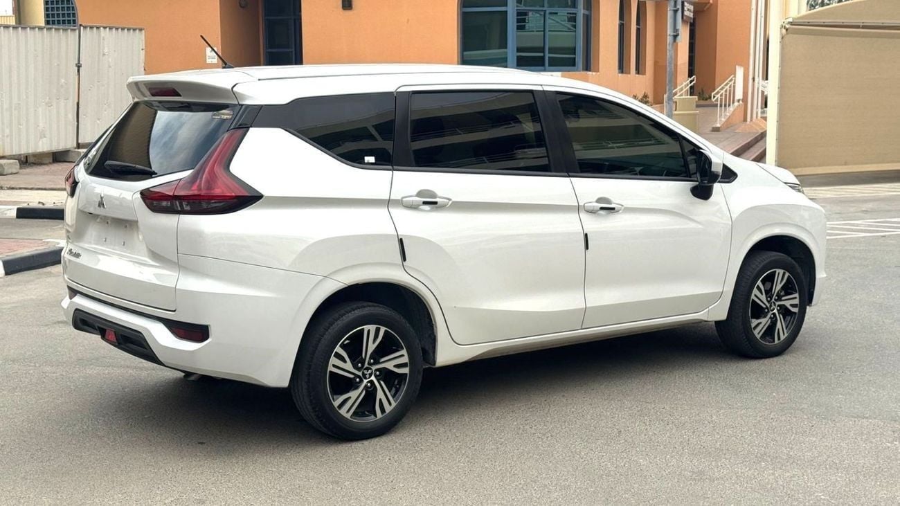 Mitsubishi Xpander Mid 1.5L