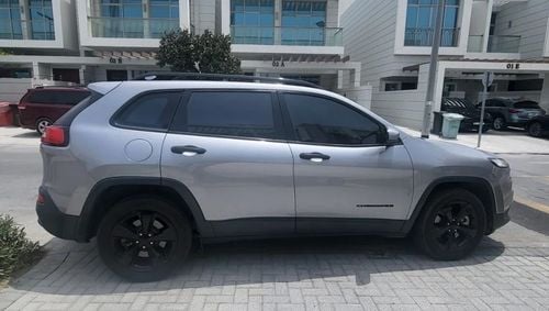 جيب شيروكي 2.5L Engine