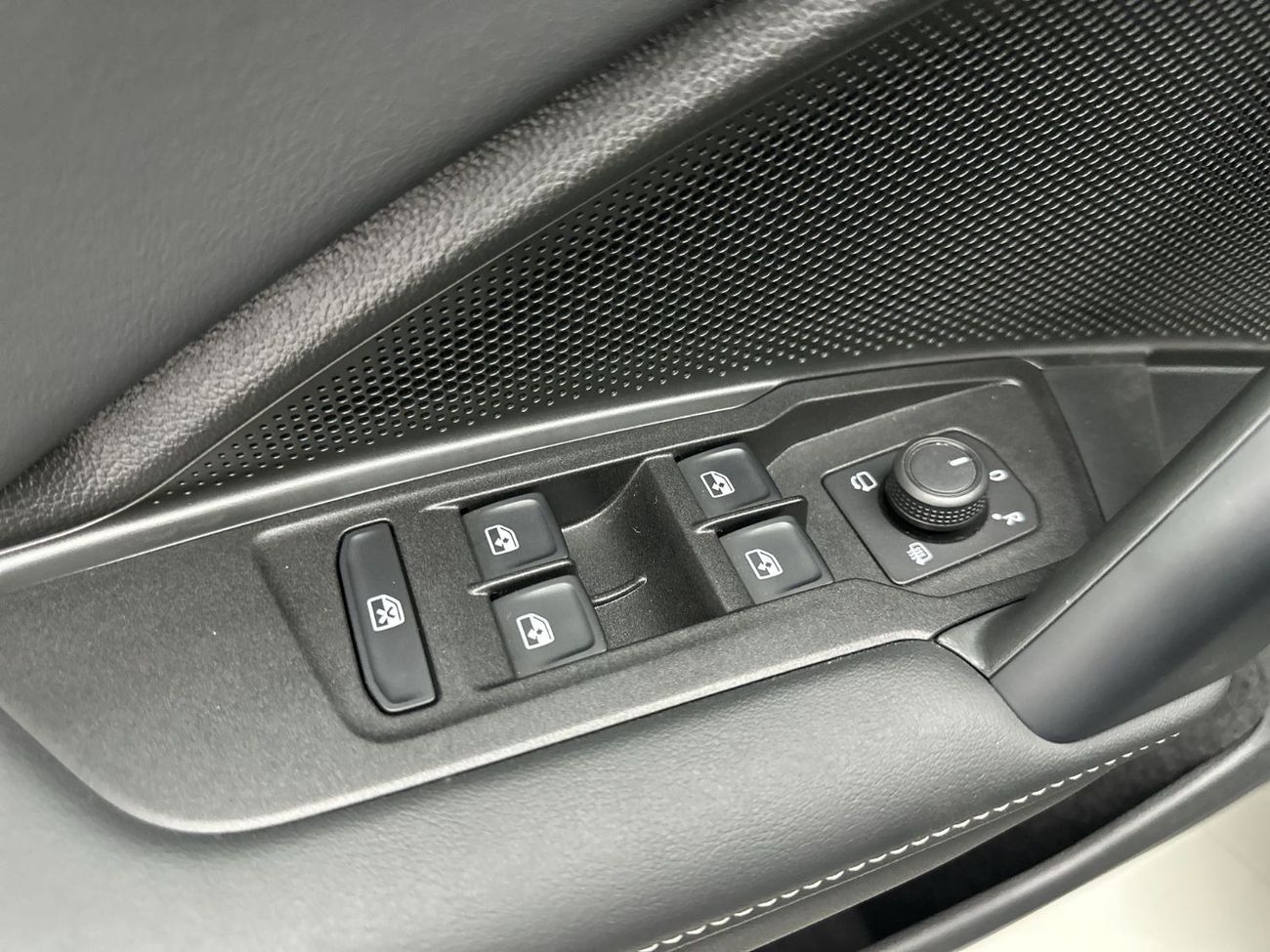 Volkswagen Tiguan LIFE Tiguan Life 1.4L | Touchscreen | Digital Cockpit | CarPlay | Android Auto | Smart Features | VW Cert