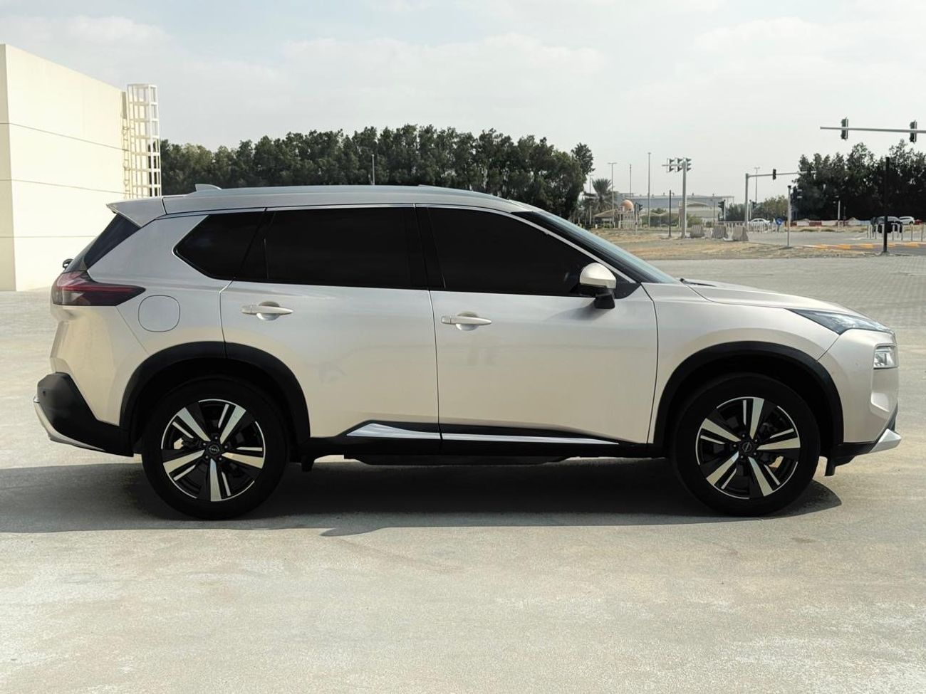 نيسان إكس تريل 2024 X-TRAIL SL 2.5L GCC Full Options 7 seats