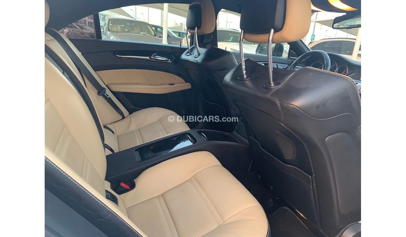 Mercedes-Benz CLS 63 AMG Mercedes CLS 63 AMG 2012