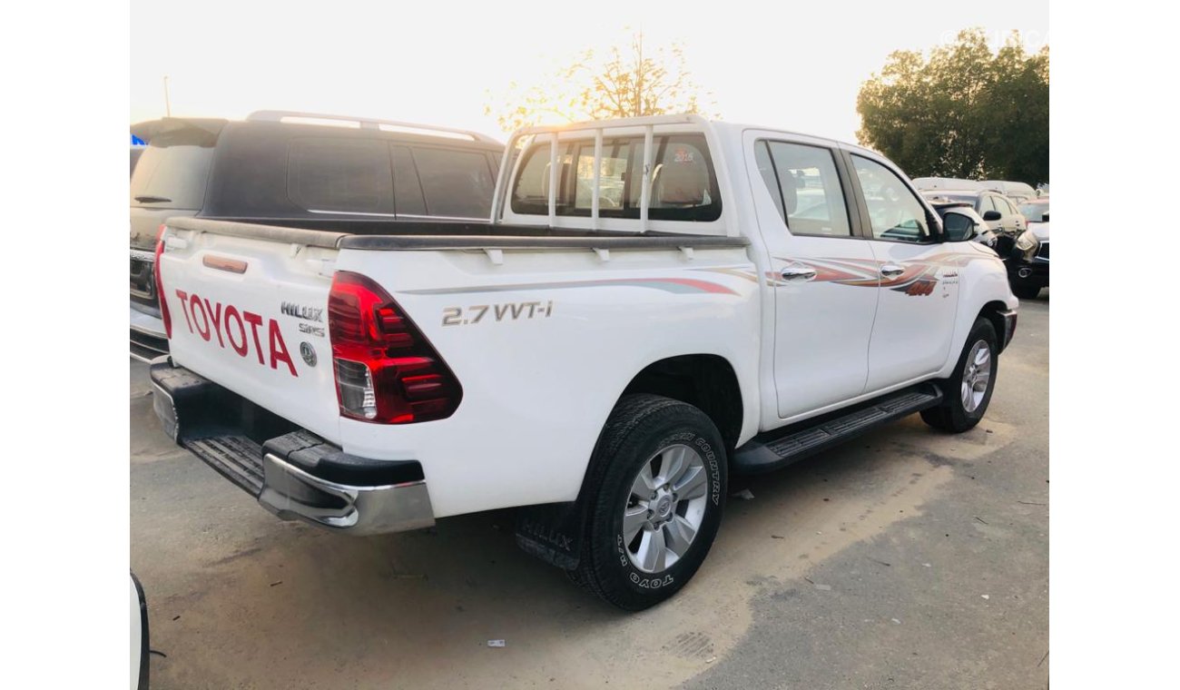 Toyota Hilux 2.7L Petrol, MAnual, Low Milage, Clean Interior and Exterior