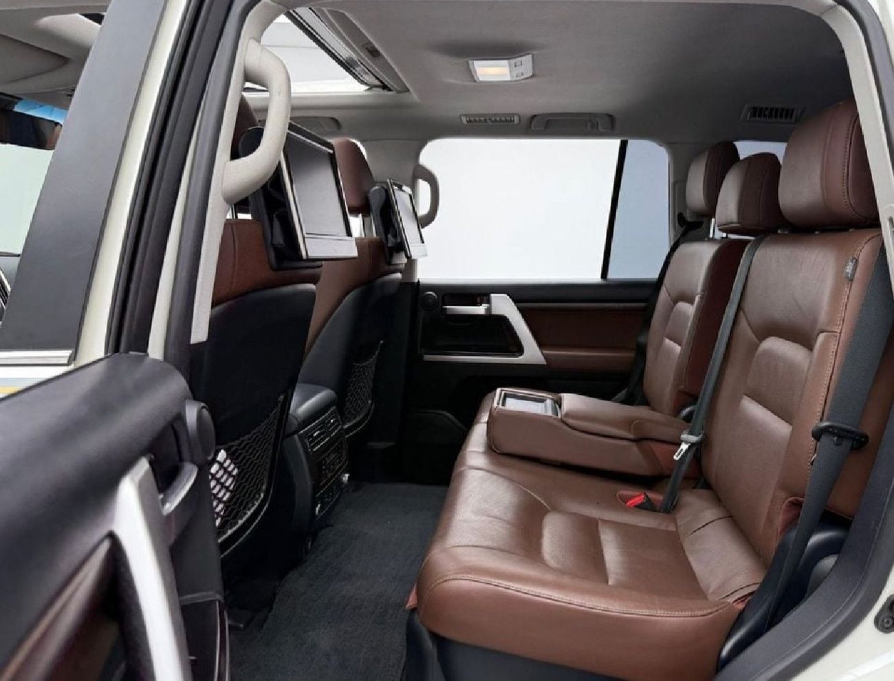 تويوتا لاند كروزر 