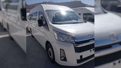 تويوتا هاياس GL 2.8L . Diesel . Automatic . Rear Wheel Drive . High Roof