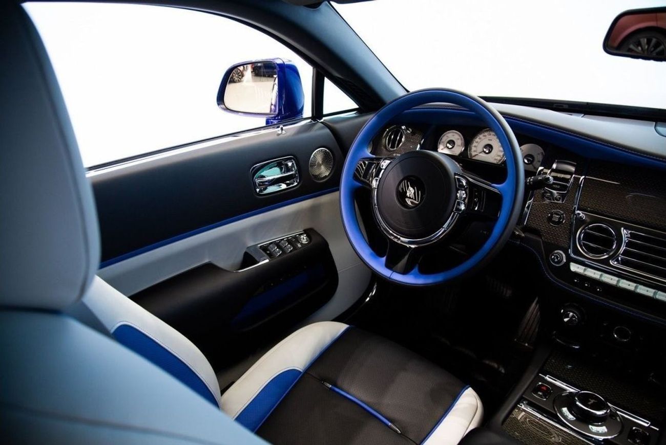 Rolls-Royce Wraith BLACK BADGE