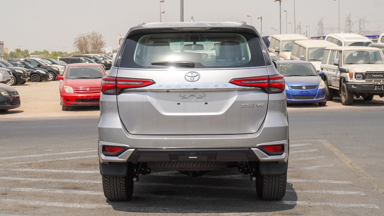 تويوتا فورتونر SR5 4.0L V6