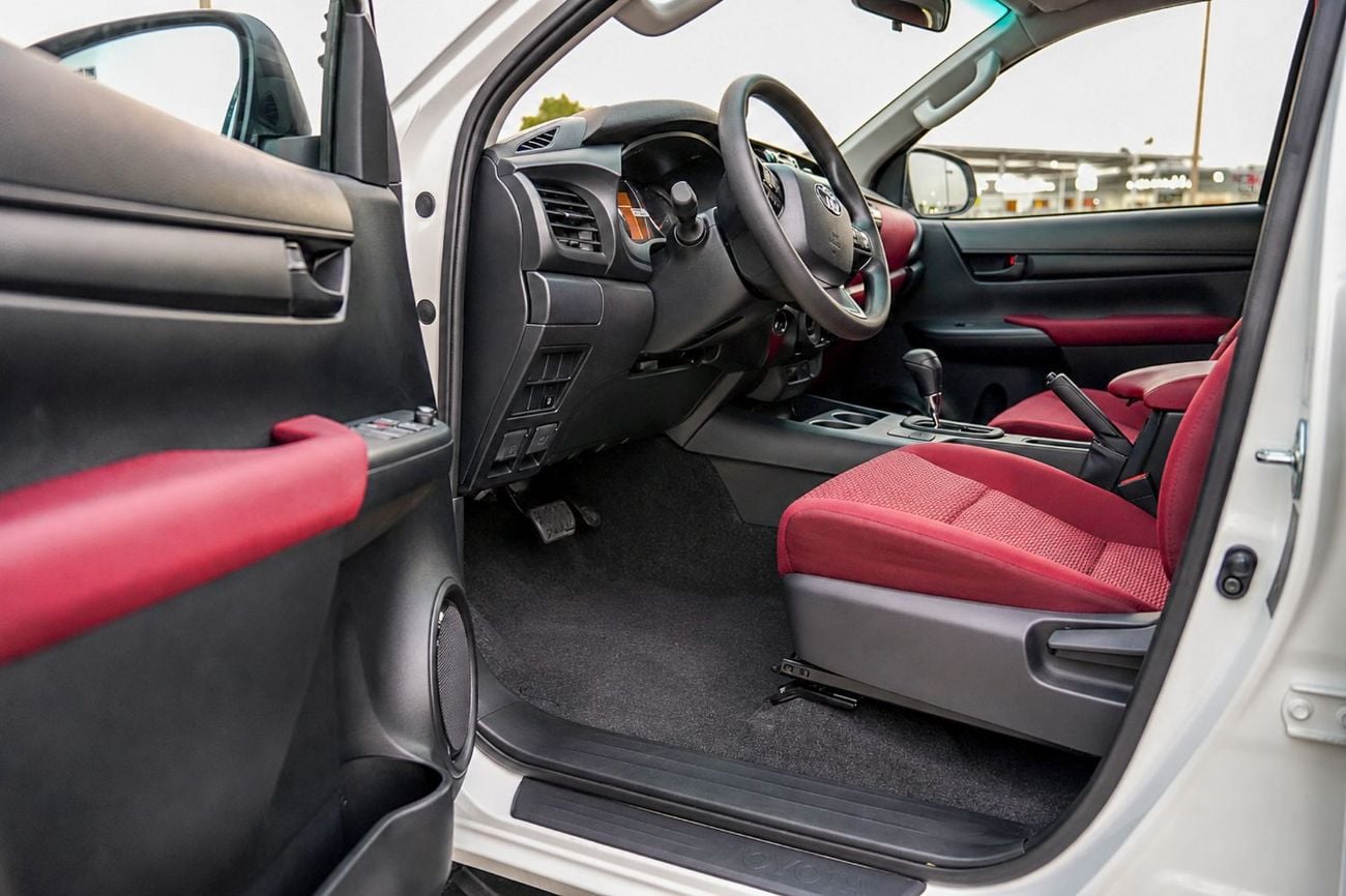 Toyota Hilux GLX 2.7L, 4-Cylinder, 16-Valve Petrol