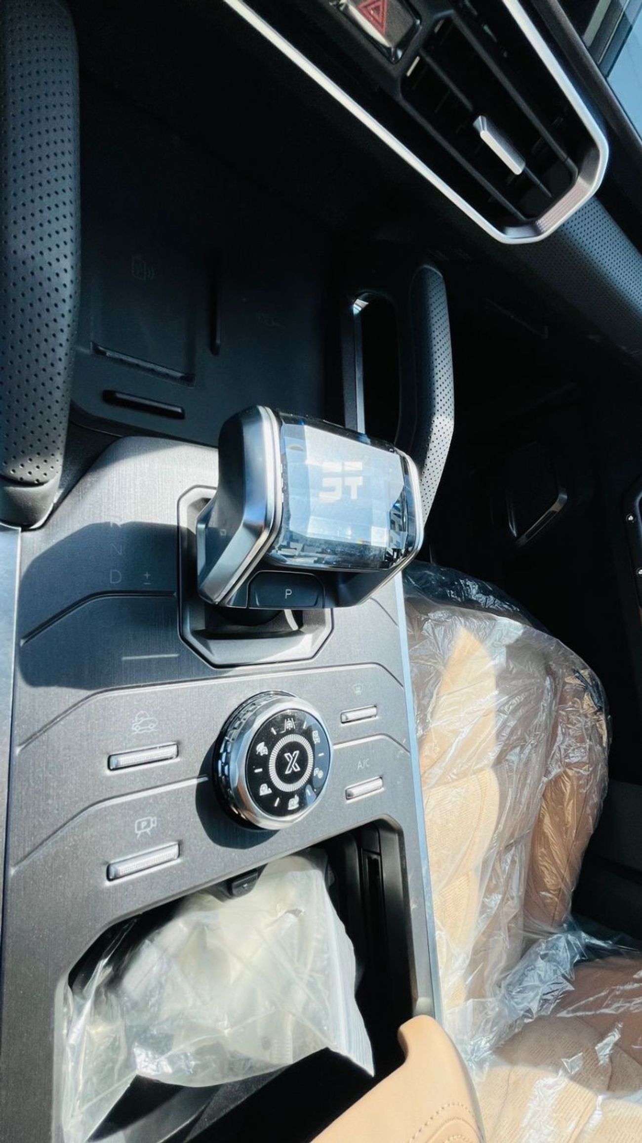 Jetour T2 Jetour T2 2.0L Turbo 4WD 8 Speed Auto, Petrol Model 2024 Color Black