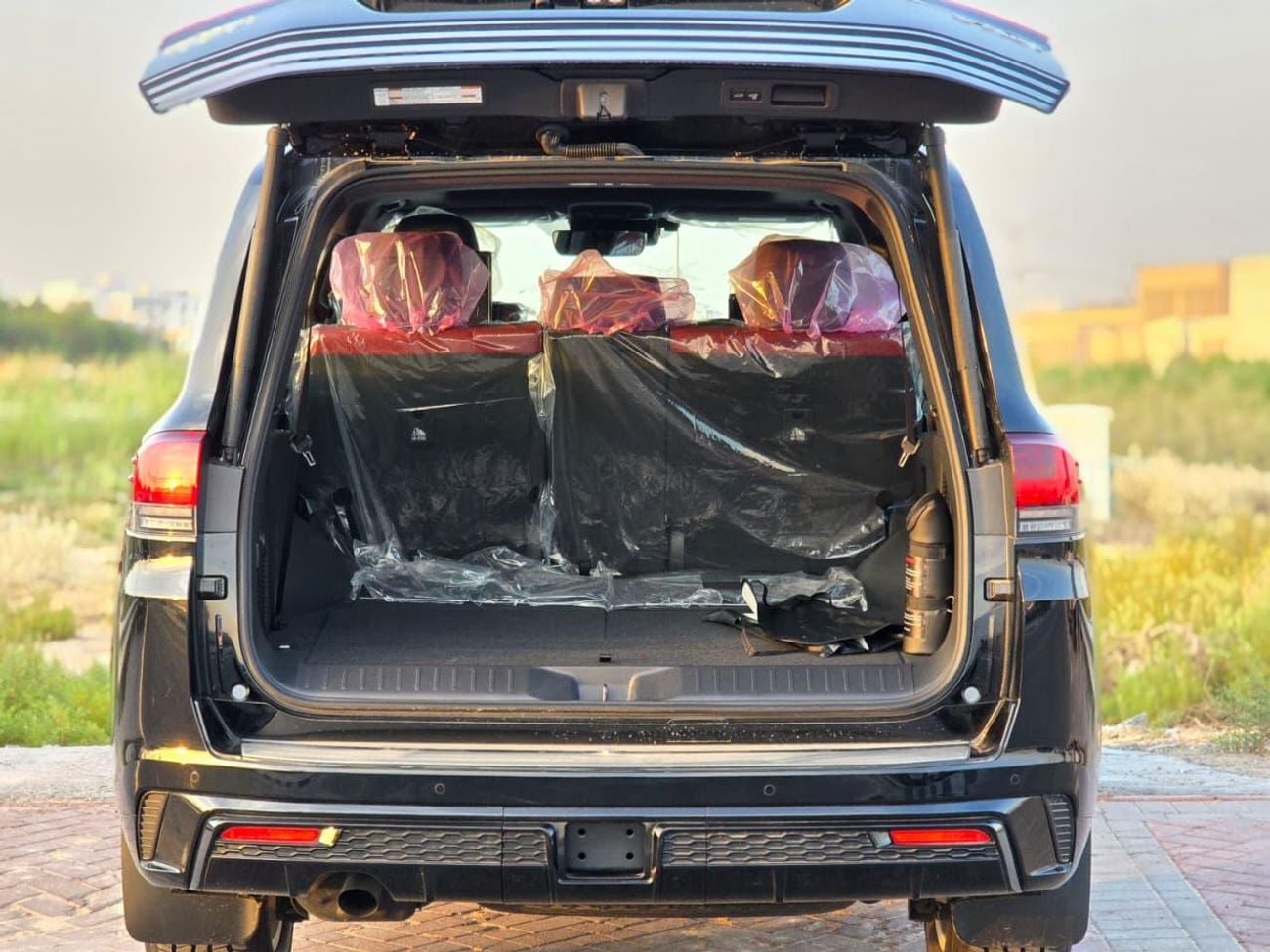تويوتا لاند كروزر TOYOTA LANDCRUISER LC300 DIESEL 3.3L - TWEEN TURBO - VXR - RADAR - FULLY LOADED - 2026 MODEL - BLACK