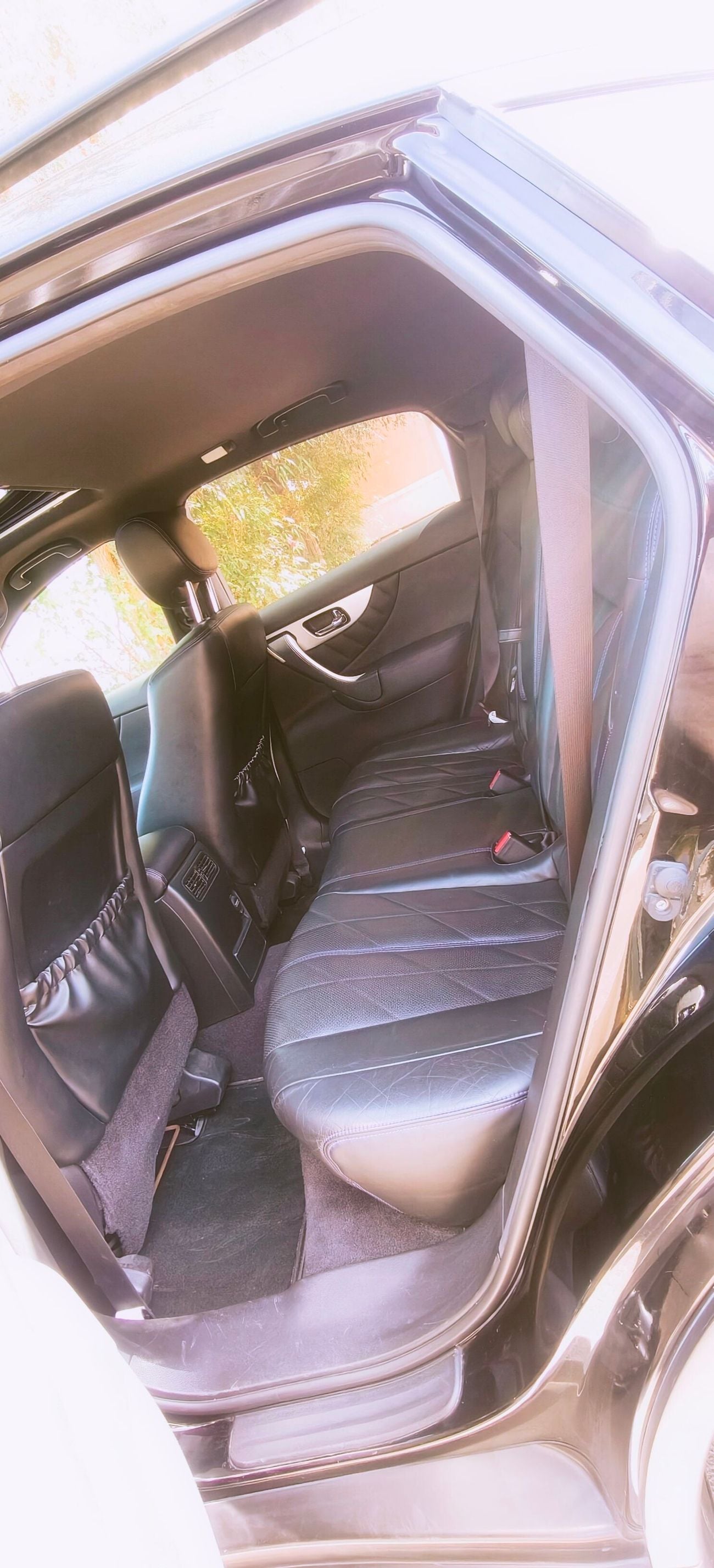 Infiniti QX70