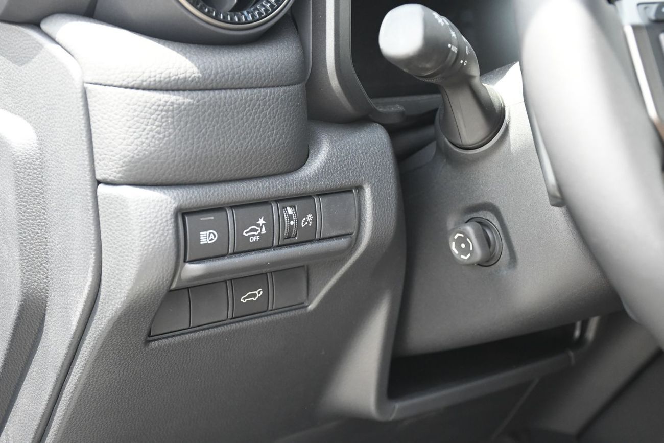 تويوتا برادو 2.4L Adventure  Petrol Full Option GCC (Ready Stock)