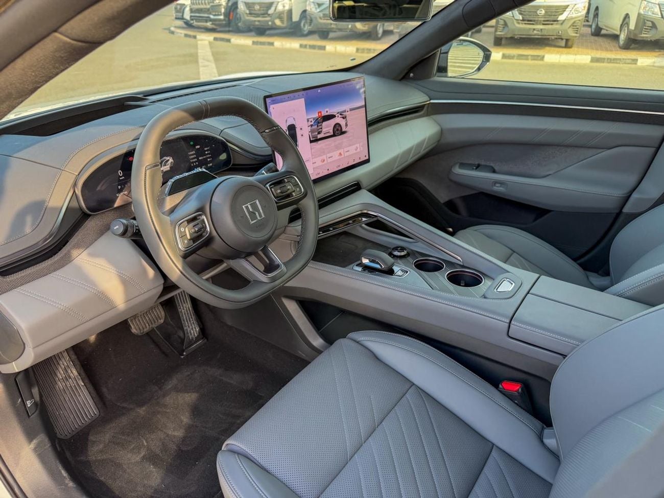 زيكر 001 Long Range AWD