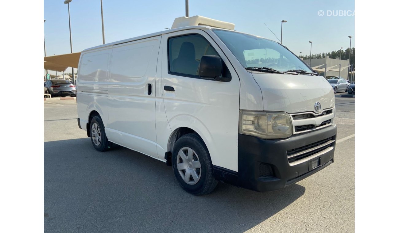 Toyota Hiace Toyota hiace 2013 chelr g cc good condition