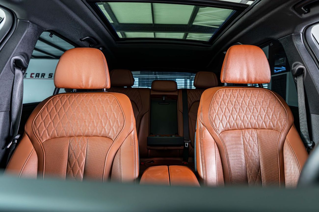 BMW X5 M50i 4.4L Service History- Exclusive colour -M Sport Package