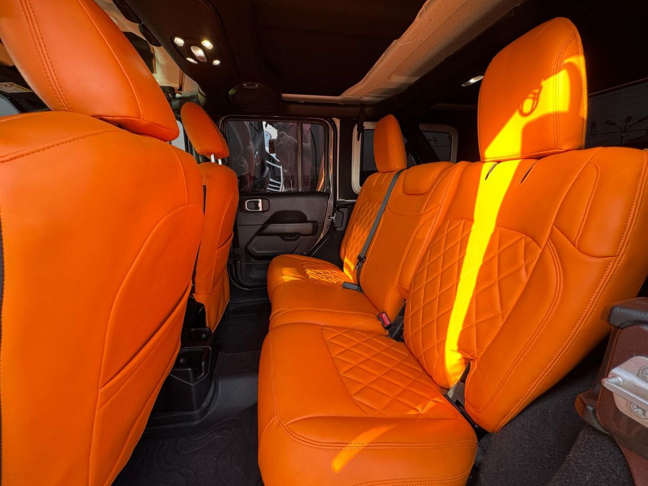 Jeep Wrangler Sport 3.6L M/T