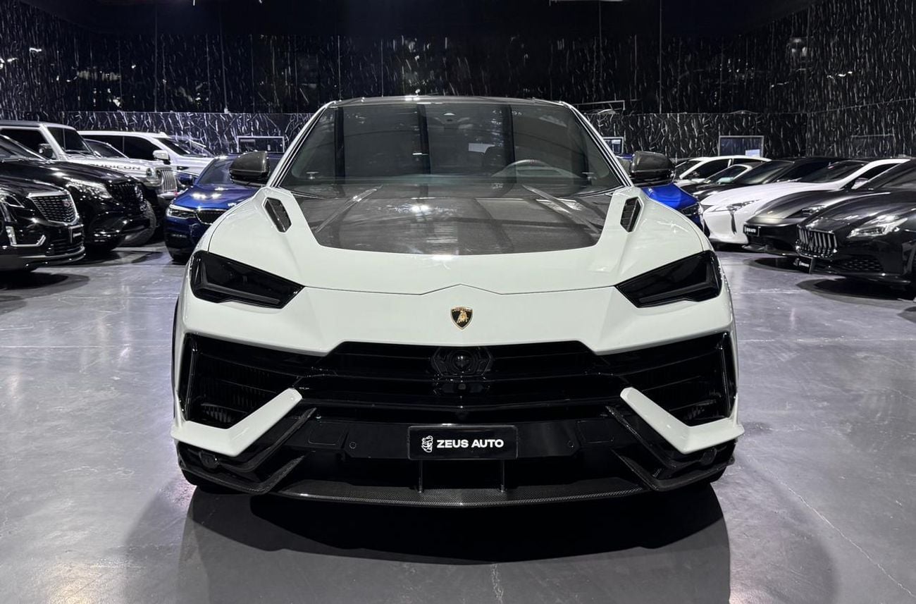 لامبورغيني اوروس 4.0T V8 Performante