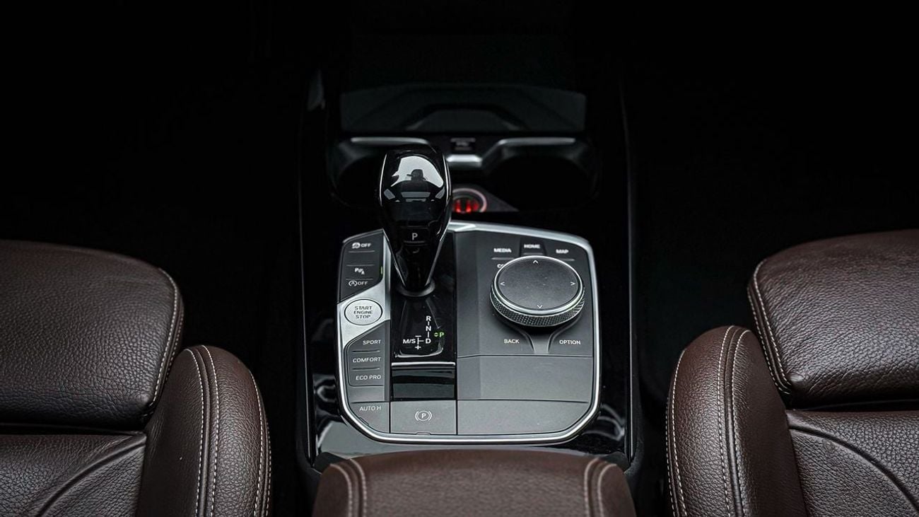 بي أم دبليو 218 218D GRAND COUPE - FULL OPTIONS