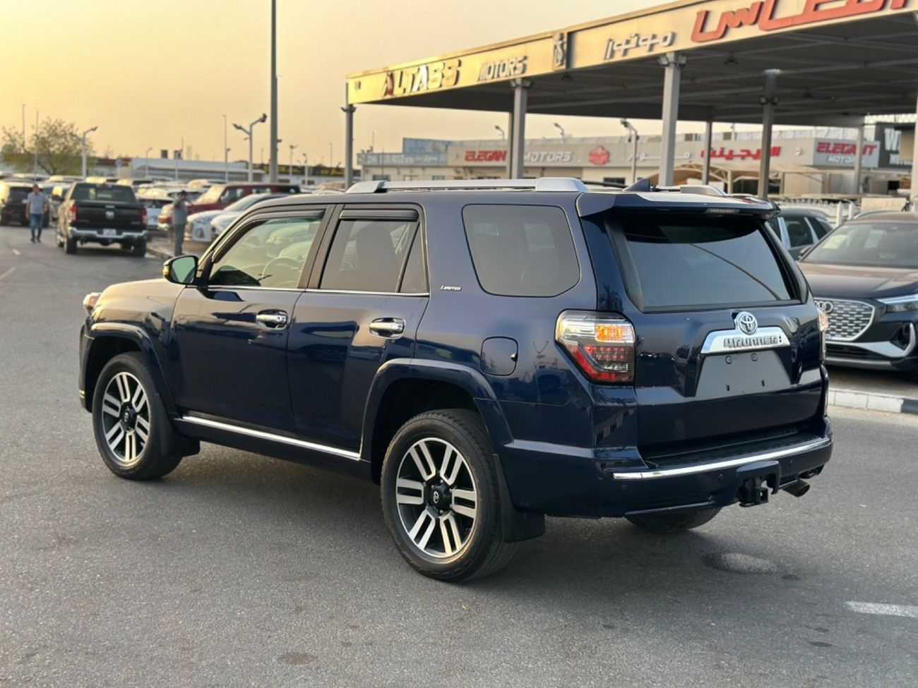 تويوتا Runner4 TOYOTA 4-Runner Limited