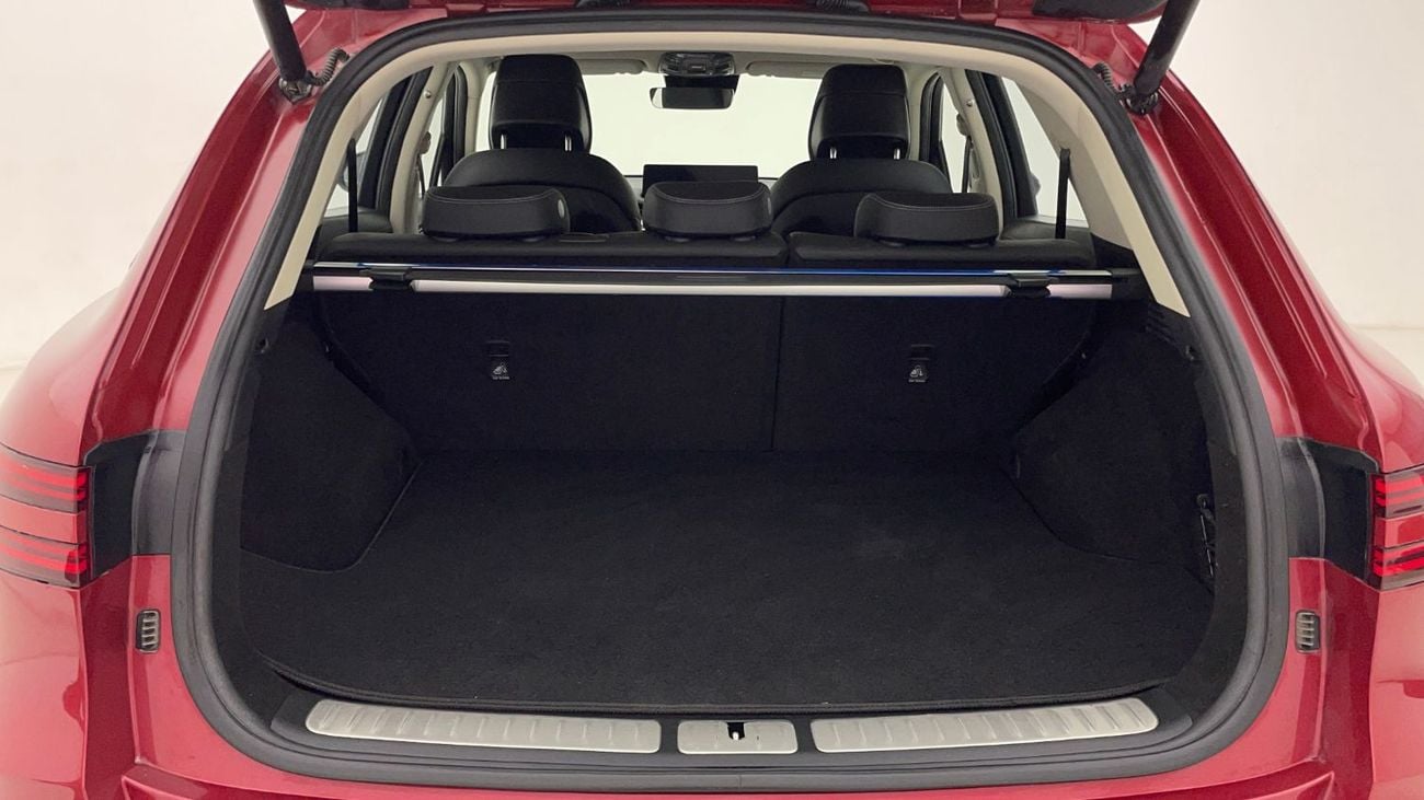 جينيسس GV70 Prestige 2.5L AWD GENESIS GV70 2.5L 2022 | 0 DP | 1929/Month | 30 Day Return | Service History