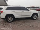Jeep Cherokee sport 3.7L In excellent condition and requires no expenses