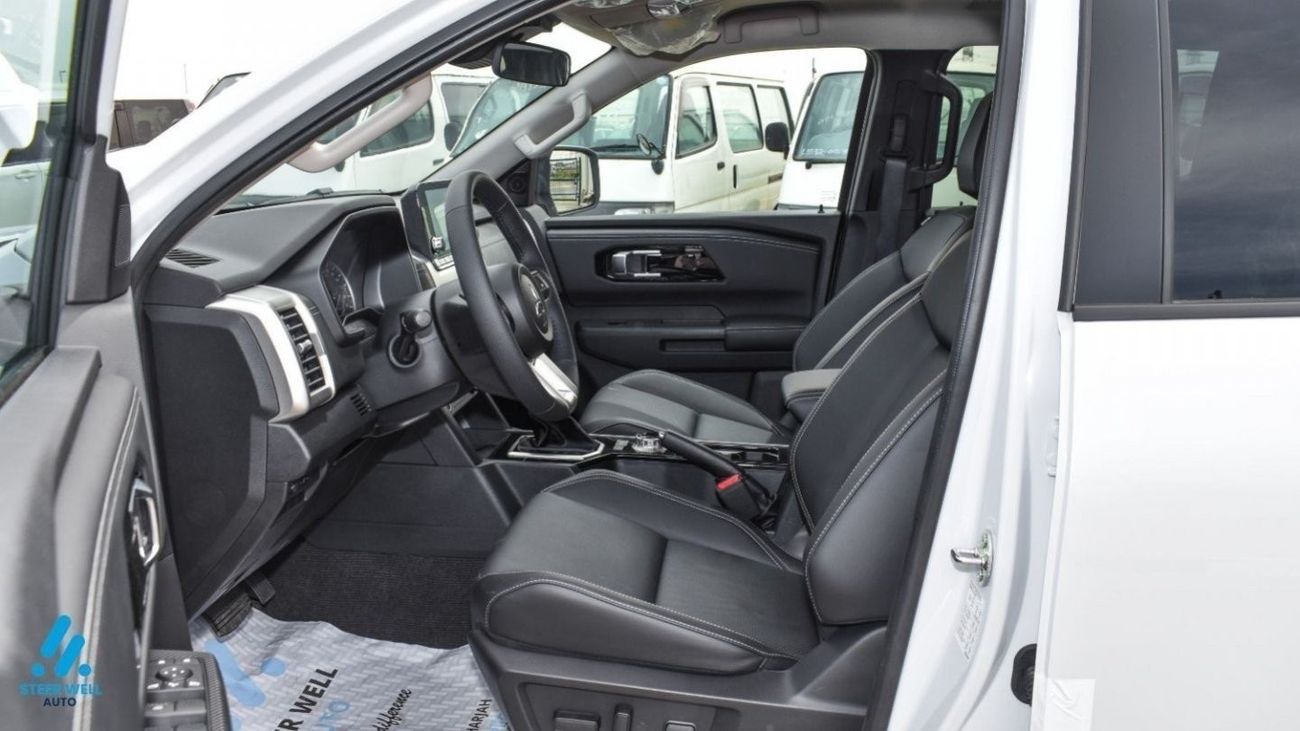 Mitsubishi L200 Triton Sportero / FIRST SHOWROOM TO HAVE THE NEW SHAPE 2024 / AT 4x4 DSL - for Export Only