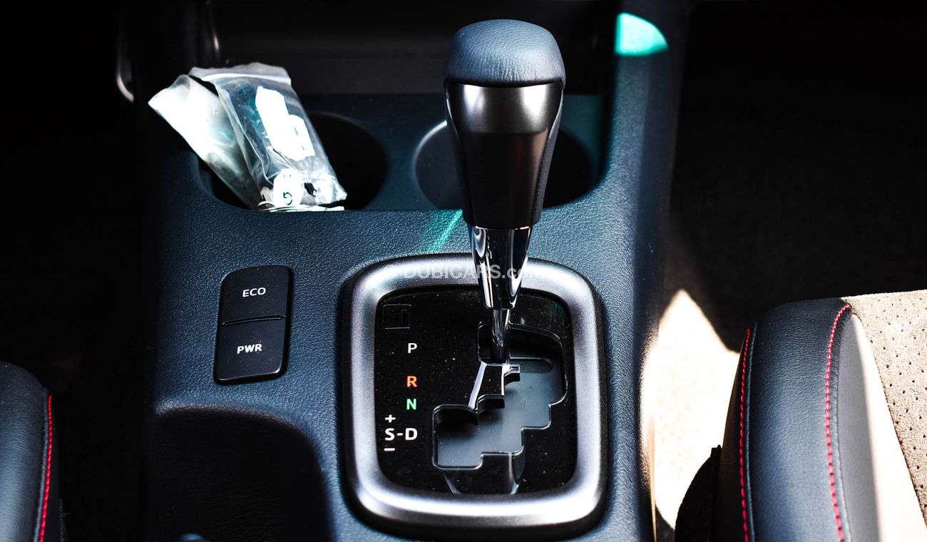 تويوتا هيلوكس GR