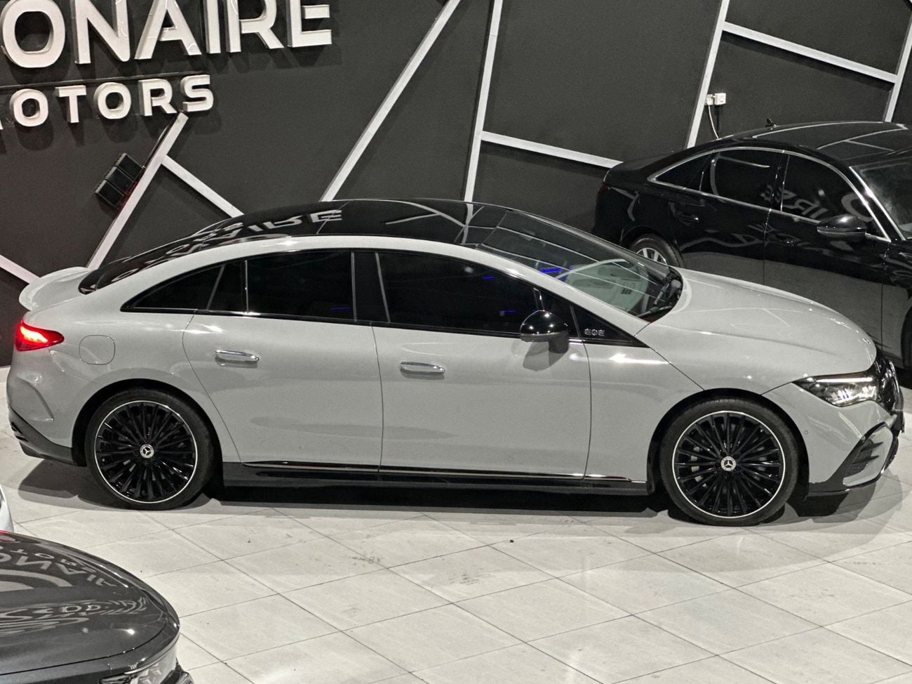 مرسيدس بنز EQE 350+ Premium +