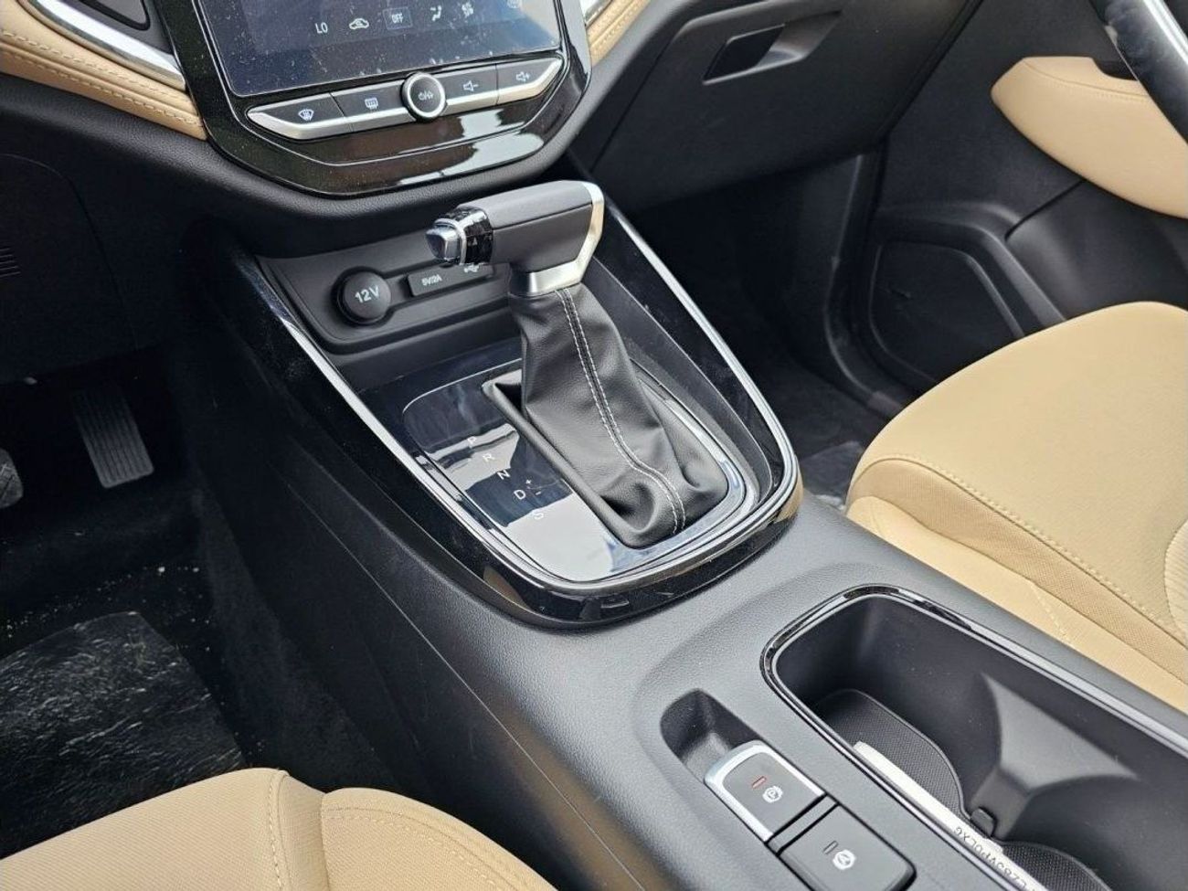 Chevrolet Captiva Chevrolet Captiva Premier 1.5L Turbo Petrol, FWD, Color Black, Model 2024