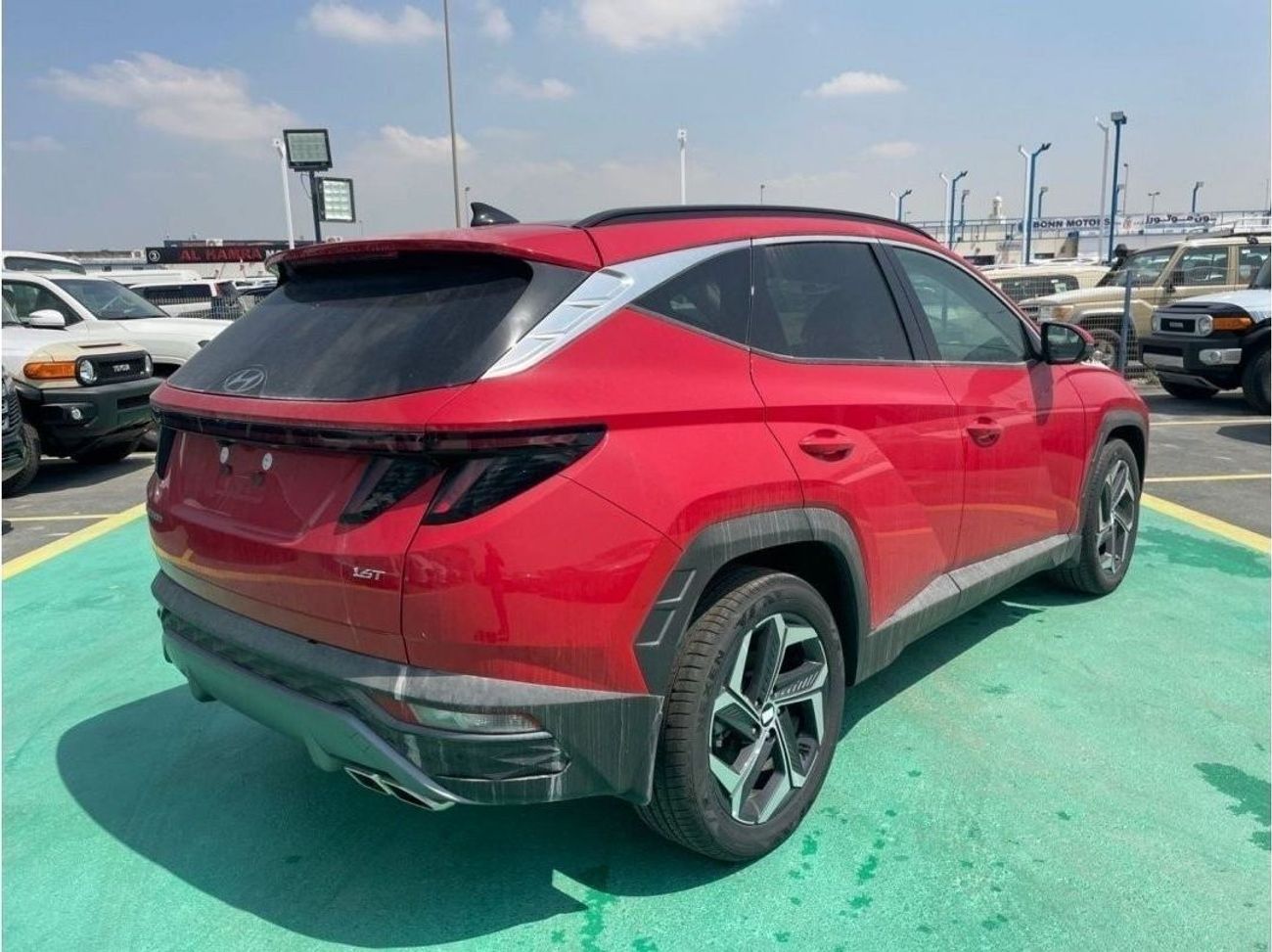 Hyundai Tucson Premium 2023 Hyundai Tucson 1.6L Full Option Leather seat , Big screen , 4 cameras Auto Trunk 4cyl P