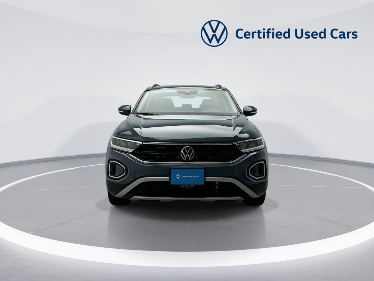 فولكس واجن T ROC LIFE T-Roc 2L | Smart Crossover with Camera & Park Sensors | VW Certified | GCC Spec