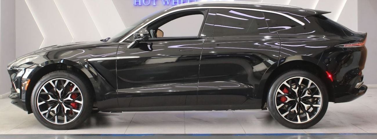 Aston Martin DBX STD DBX 550 // Low Milage // No Accidents