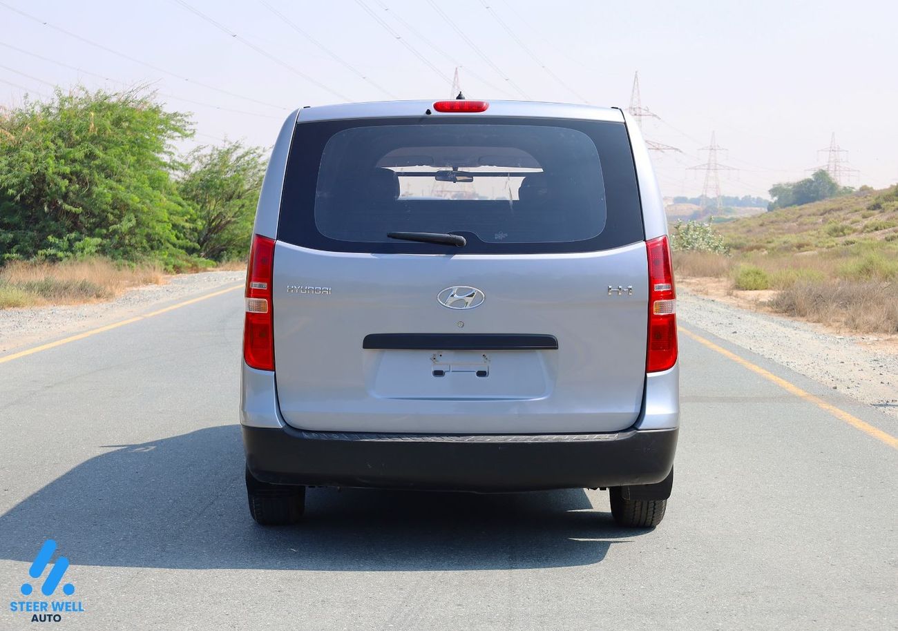 Hyundai H-1 GL Crew