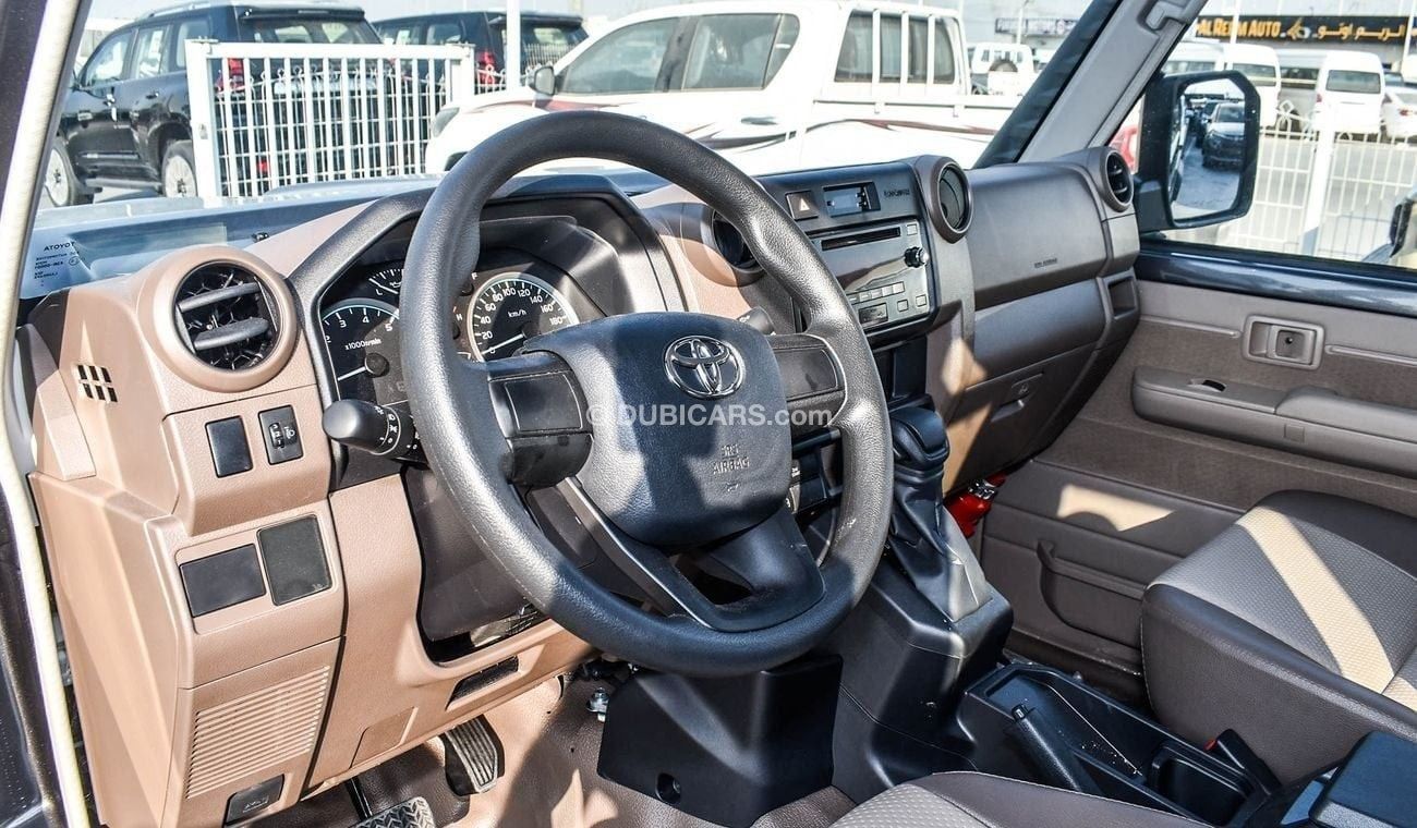تويوتا لاند كروزر بيك آب LC79 DC 4.0l Automatic Alloy Wheels 4WD 5 Seater Petrol