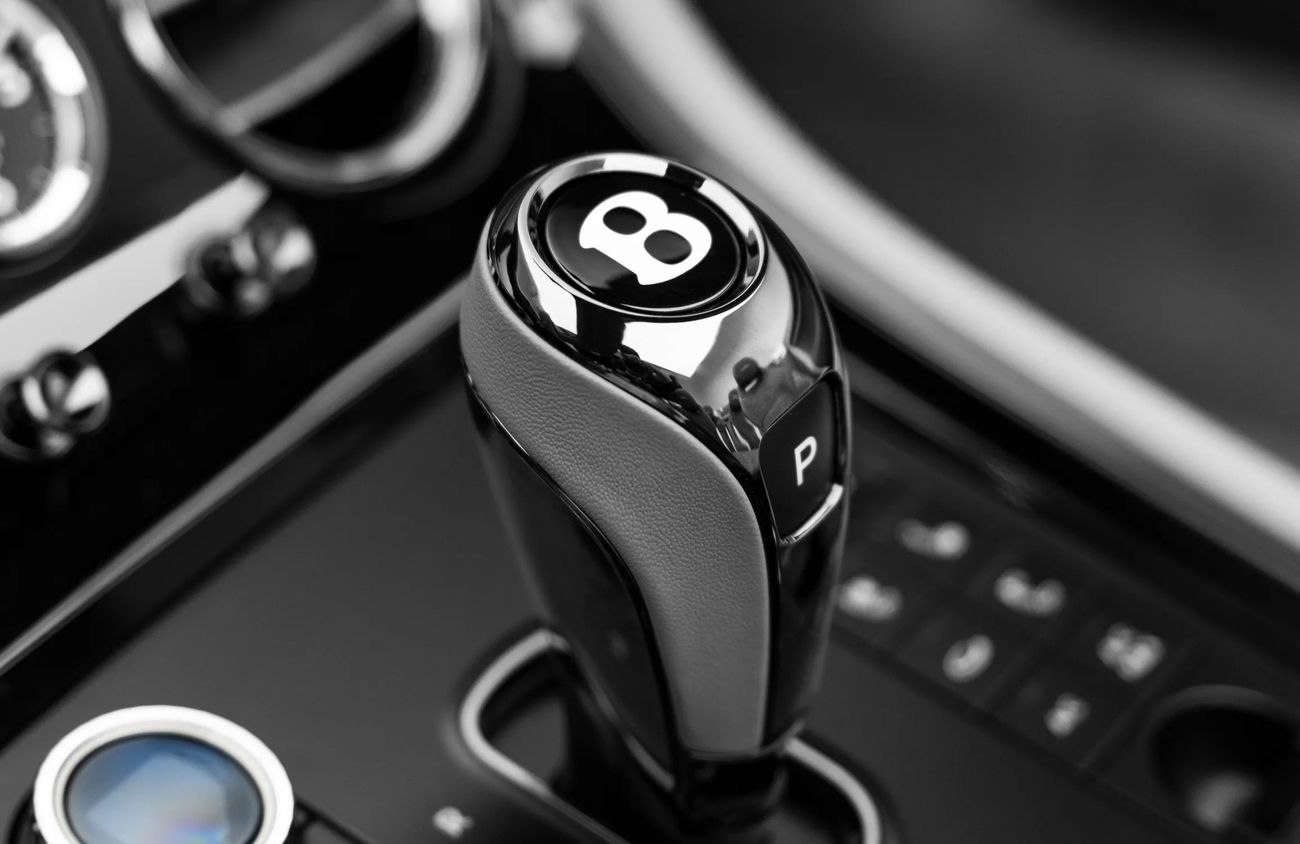 بنتلي كونتيننتال 4.0 V8 TFSi Engine + eMotors