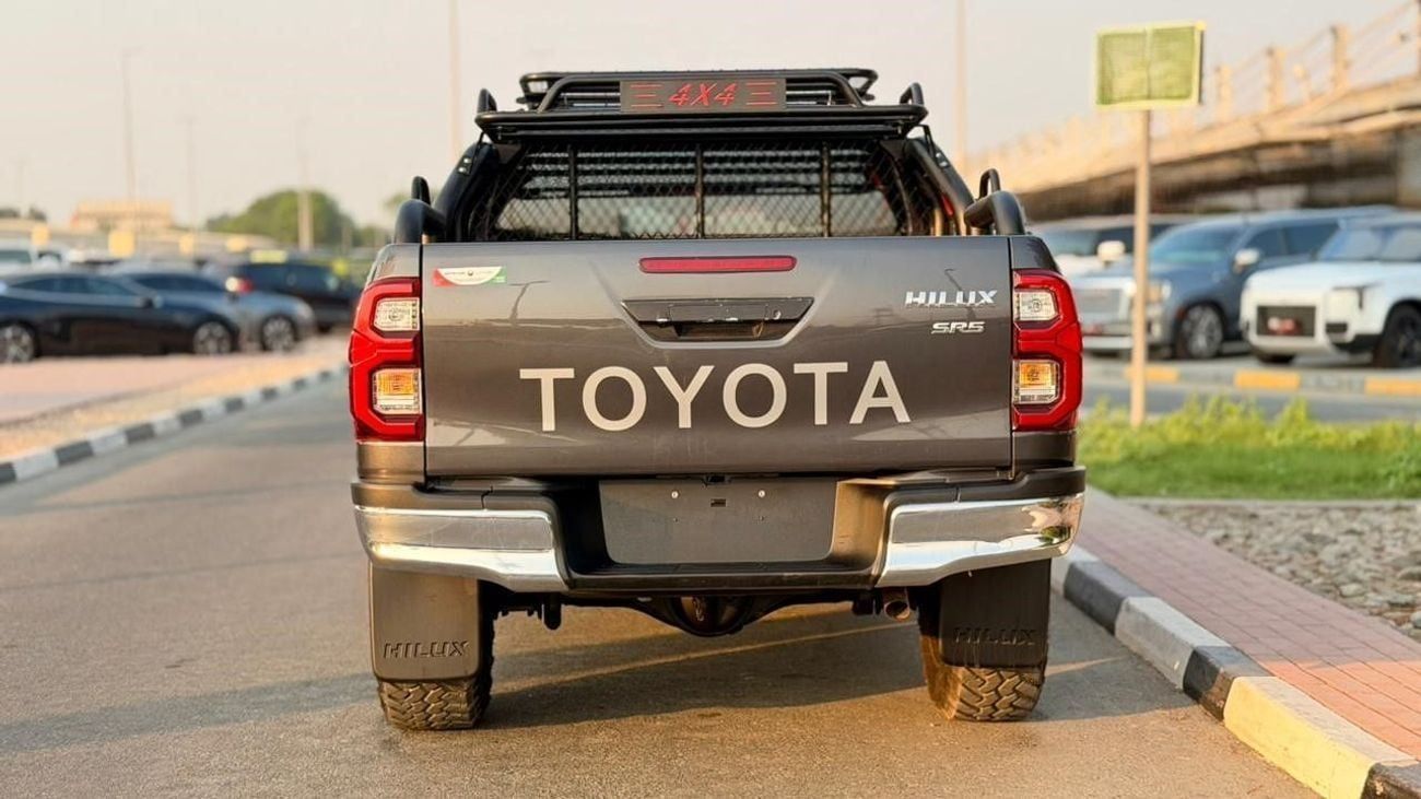 تويوتا هيلوكس OFF ROAD MODIFIED | BULL BAR WITH HEAVY FOCUSED LIGHTS | AUTOMATIC TRANSMISSION | REAR VIEW CAMERA |