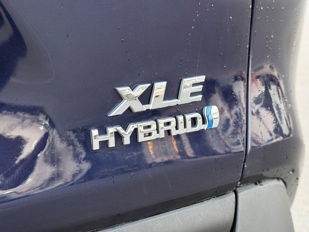 تويوتا راف ٤ 2.5L VXR Hybrid
