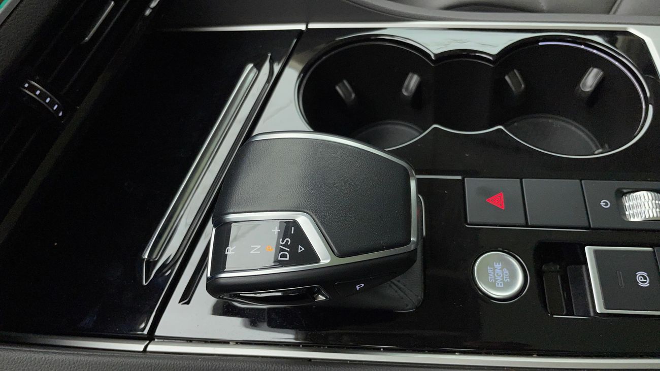 فولكس واجن طوارق HIGHLINE PLUS 3 | بدون دفعة مقدمة | اختبار القيادة في المنزل