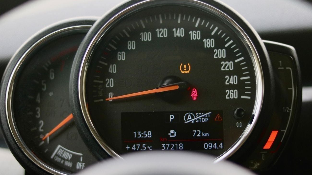 ميني كوبر STD 1.5L (4 Seater)