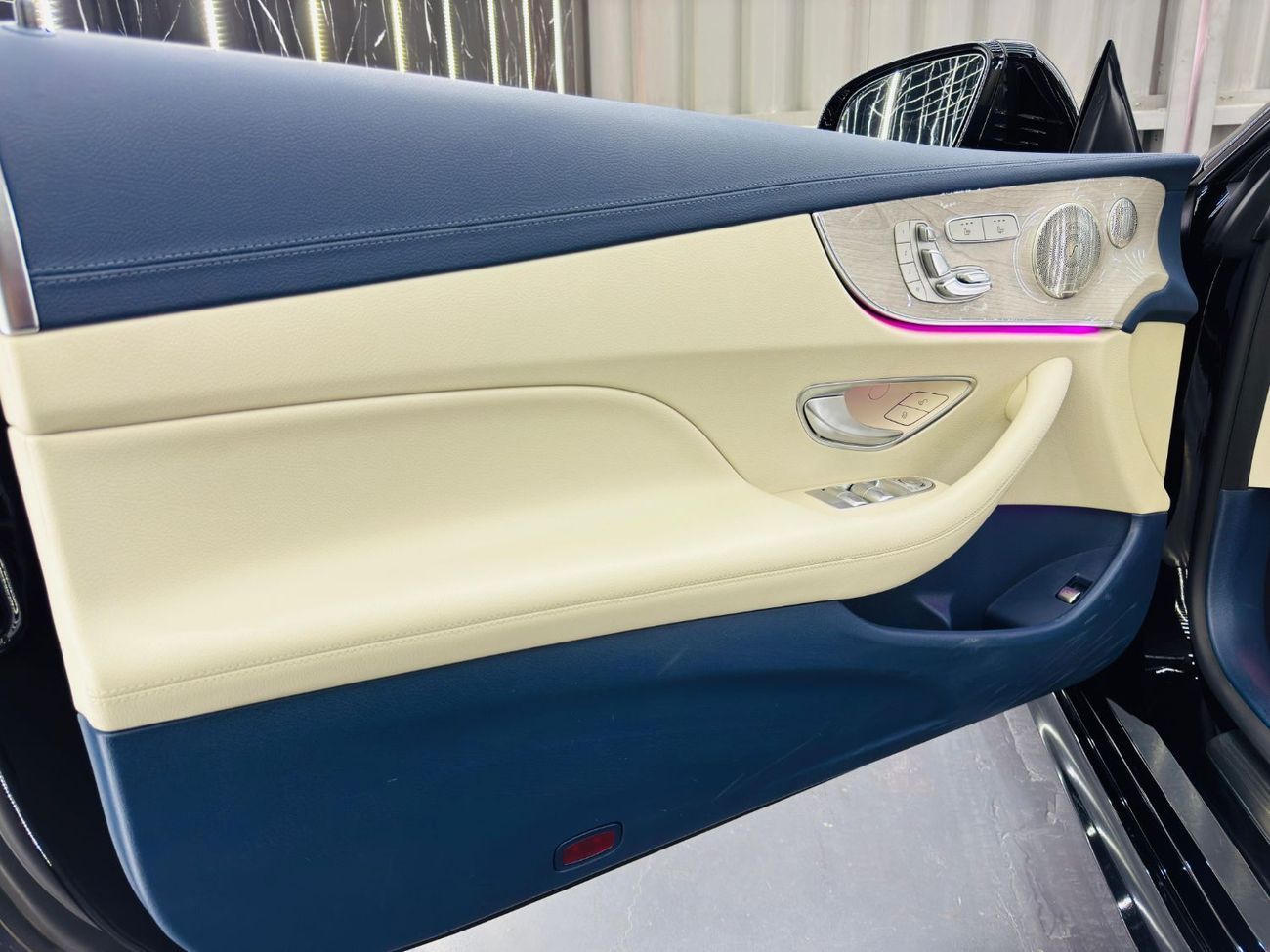 مرسيدس بنز E 200 كوبيه AMG 2022 Mercedes Benz E300, 2026 Mercedes Warranty + Service Pack, Excellent Condition, GCC