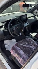 تويوتا كورولا كروس 1,8 L, hybrid, fwd, without sunroof