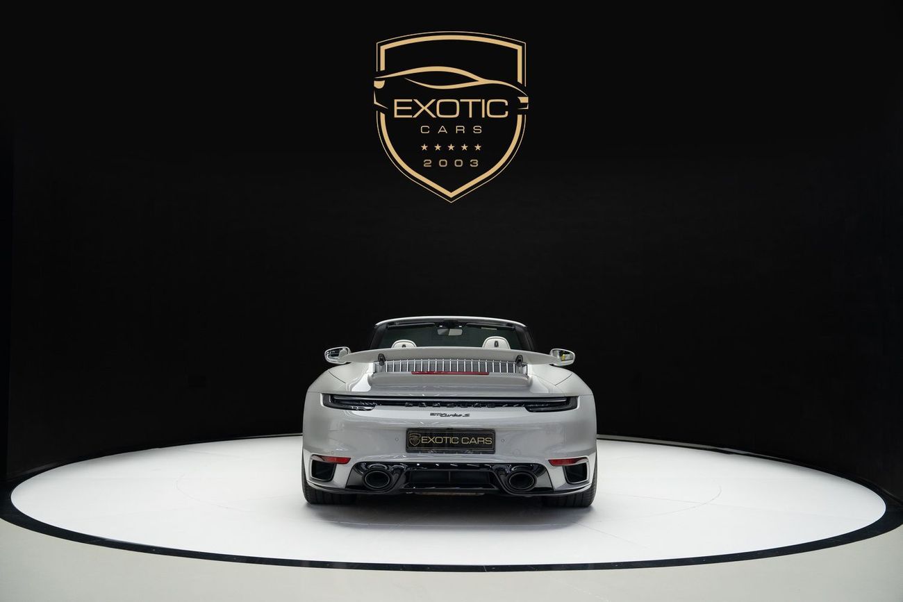 بورش 911 Turbo S 3.8L (640 HP) Convertible