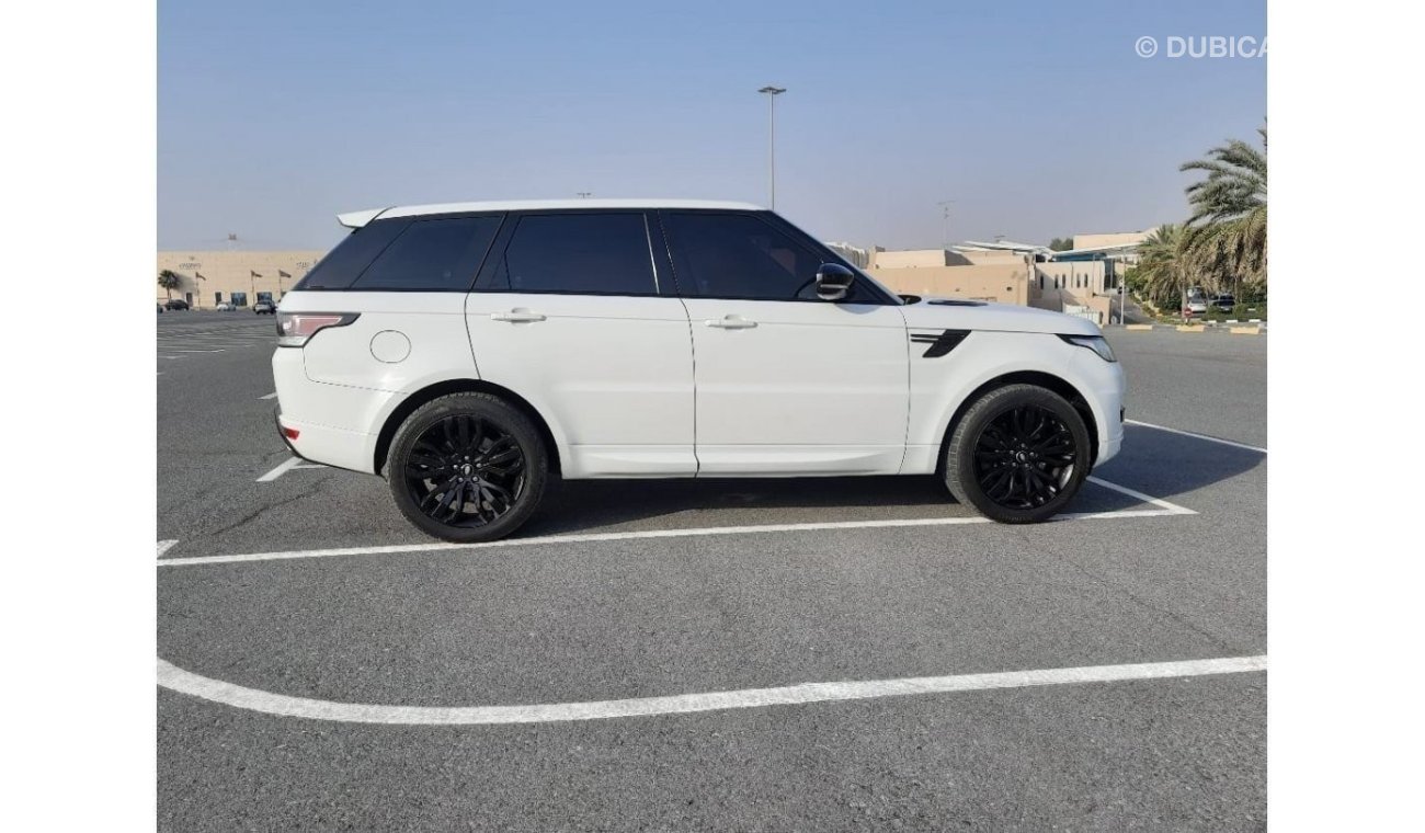 Land Rover Range Rover Sport Supercharged 2015 GCC very clean car accident free full