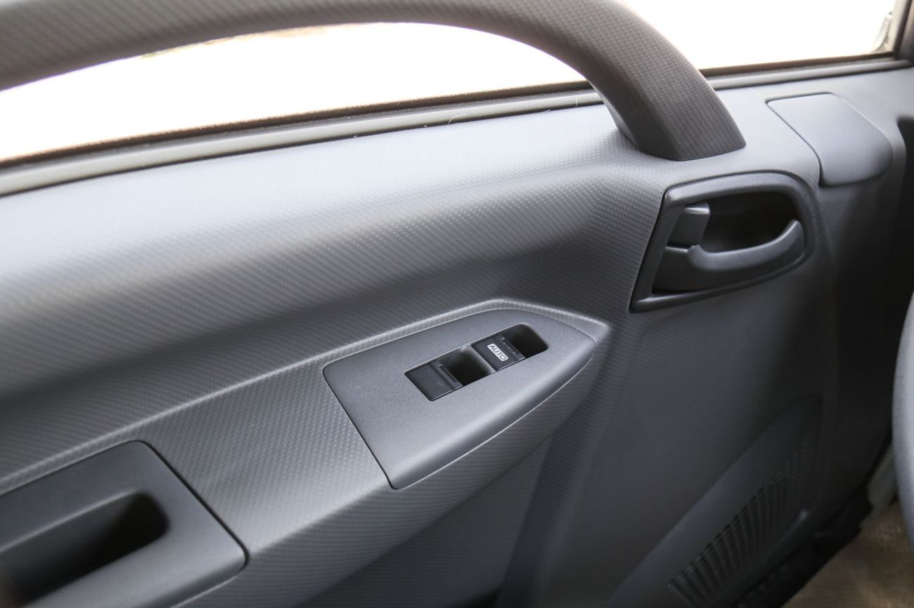 Isuzu NPR 5.6L 71 LONG