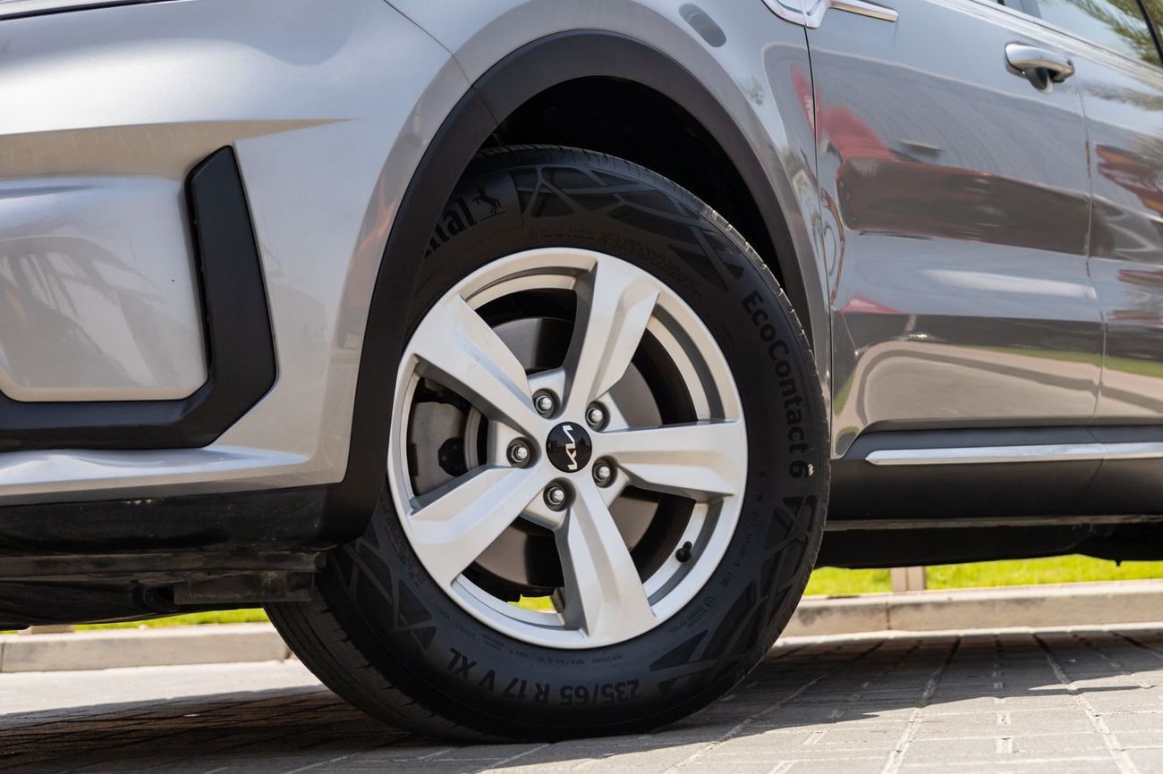 Kia Sorento Std 2.5L FWD