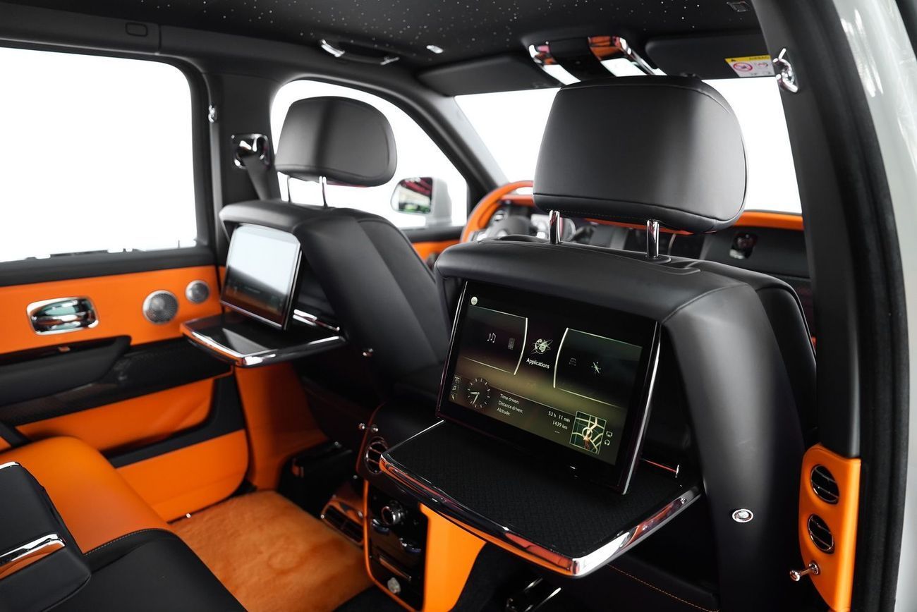 رولز رويس كولينان Rolls Royce Cullinan Black Badge